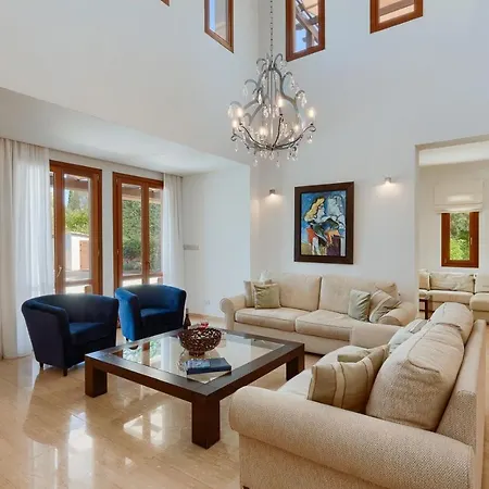 Aphrodite Hills Holiday Residences Superior Villas 5 Bedroom Superior Villa - 0135 *