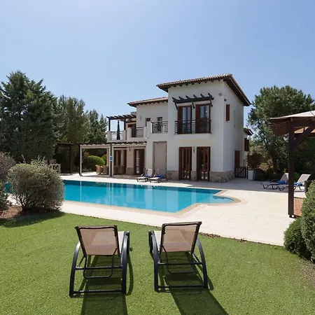 Aphrodite Hills Holiday Residences Superior Villas 5 Bedroom Superior Villa - 0135 *