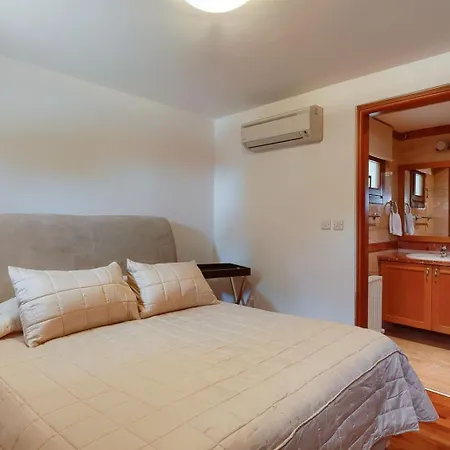Aphrodite Hills Superior Superior 0135 Air Conditioning 5 Bedrooms * Paphos