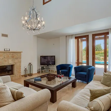 Aphrodite Hills Superior Superior 0135 Air Conditioning 5 Bedrooms